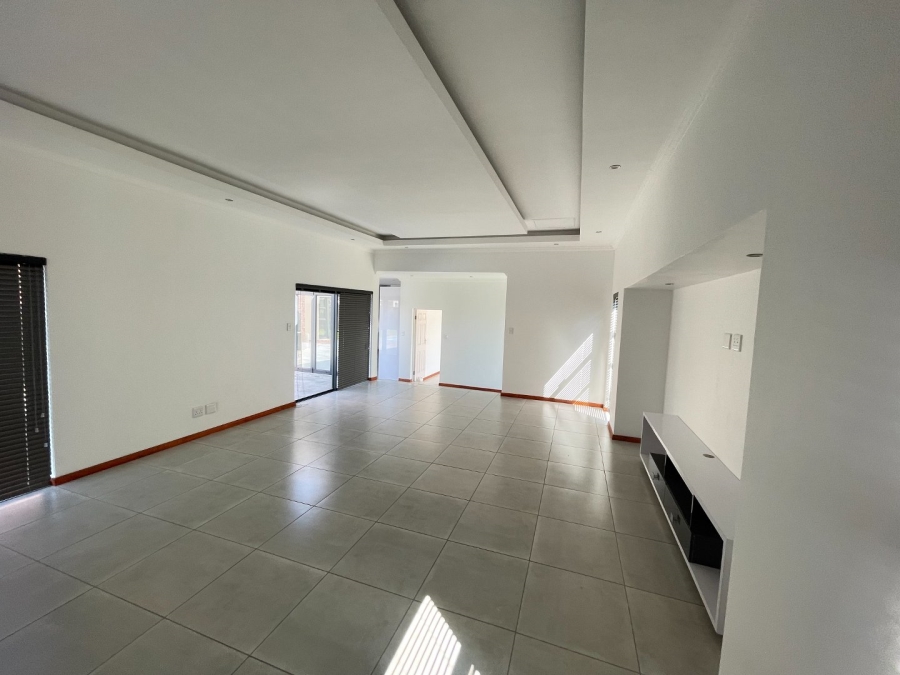 4 Bedroom Property for Sale in Wild Olive Estate Free State